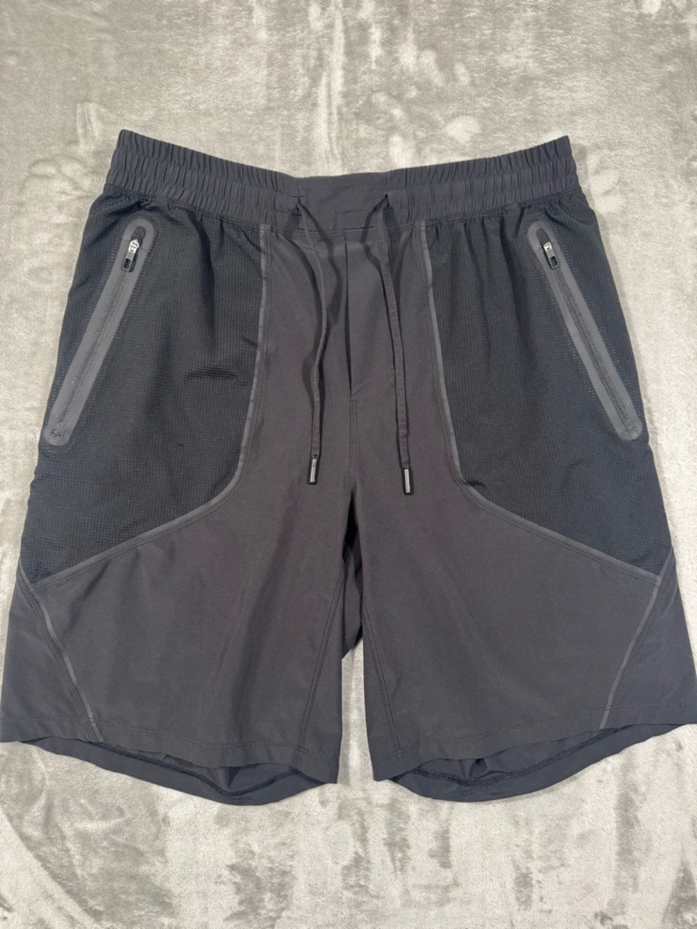 Lululemon Men's Pace Breaker Shorts Black 9” Not Lined Size Large Athletic